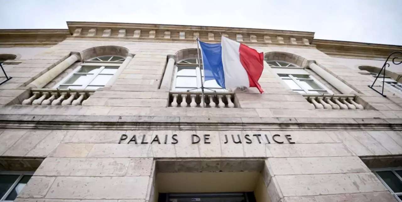 Francia: cuatro adolescentes fueron condenados por acosar a un compañero que se suicidó