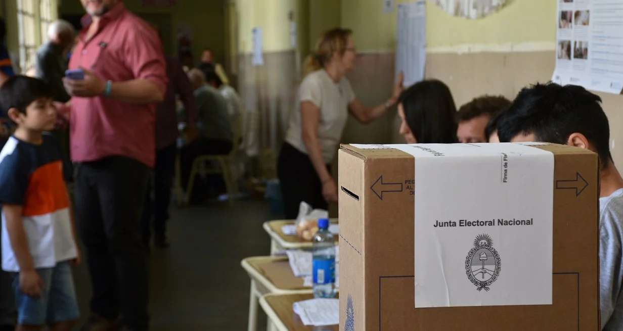Planteos para garantizar que se aplique el voto joven en las elecciones de Santa Fe