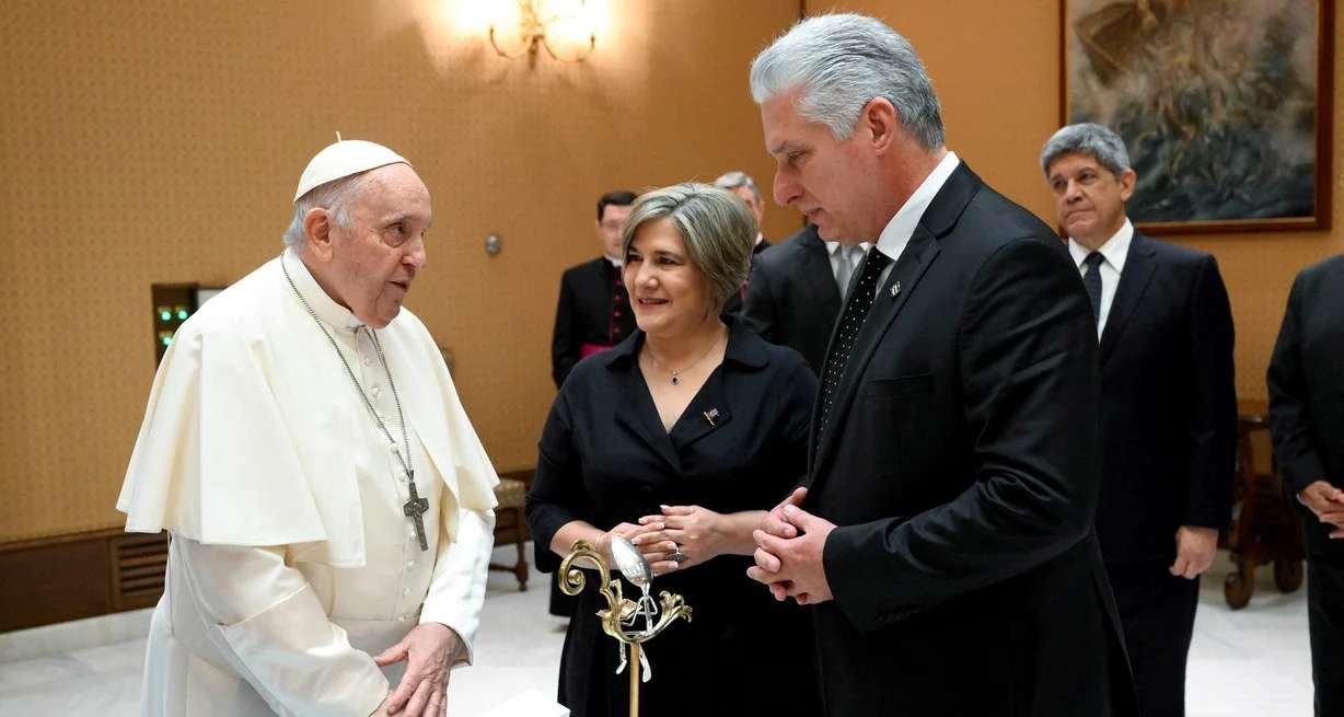 El papa Francisco recibió al líder cubano Díaz Canel