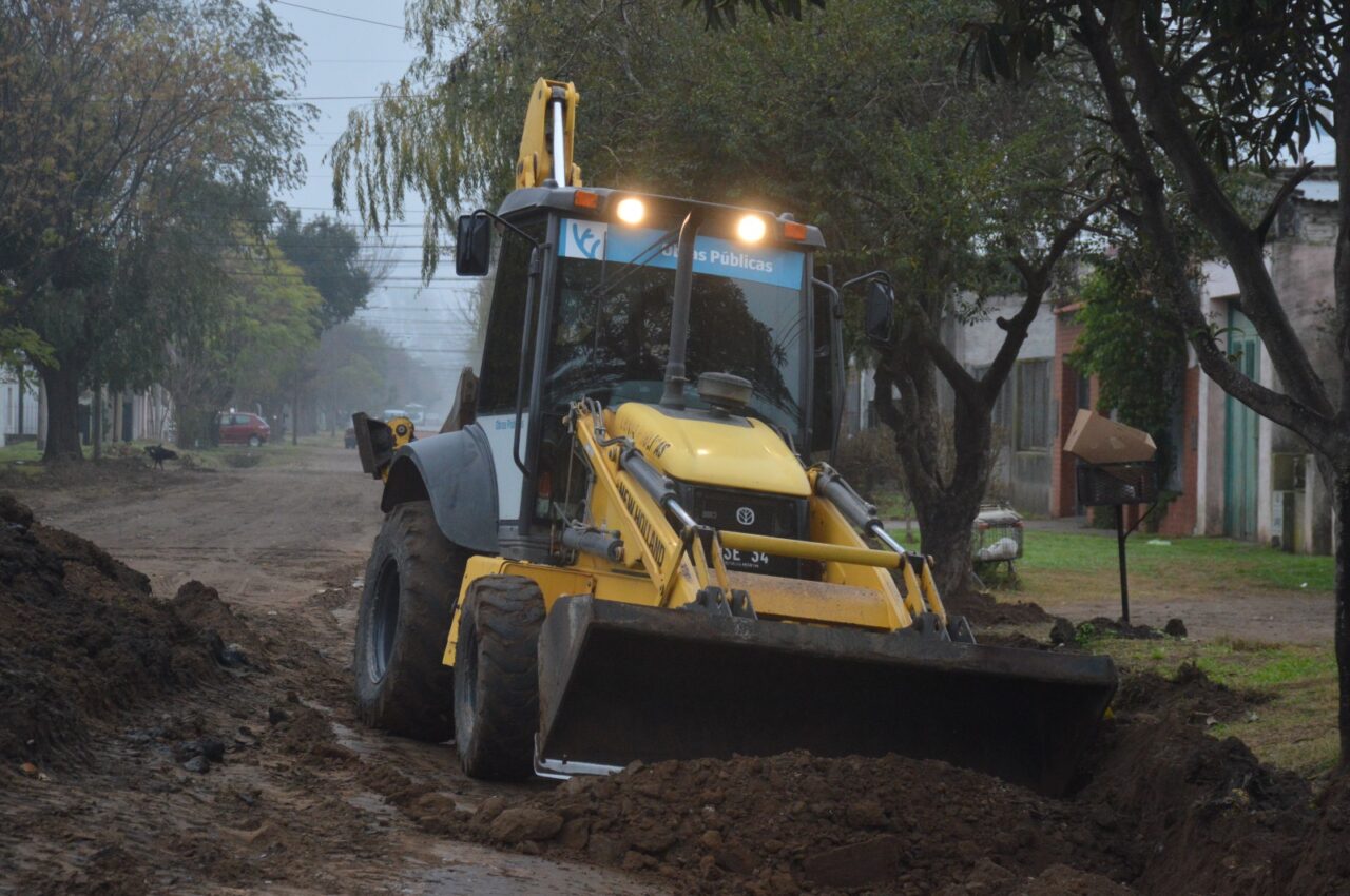 La Municipalidad avanza con obras de mantenimiento y preparación de nuevas pavimentaciones