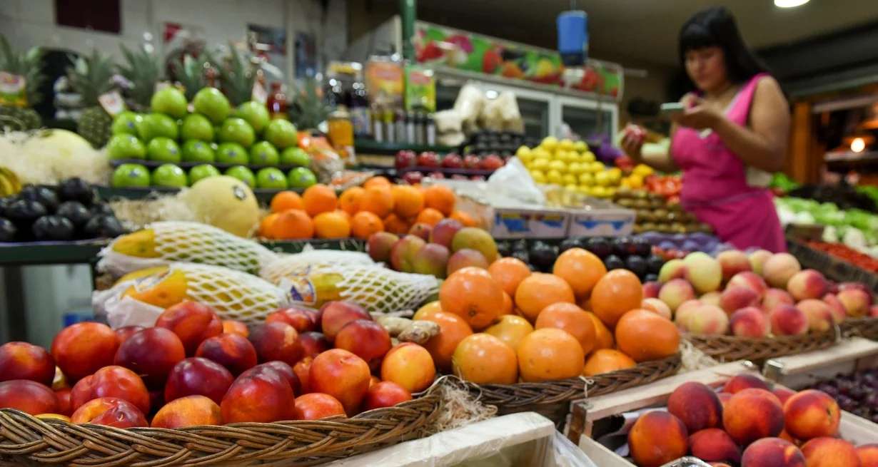 El sector alimentario registró una baja del 22% anual a precios constantes en enero y de 8,7% en la comparación mensual.