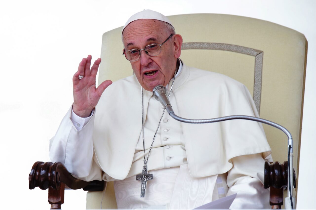 El Papa pidió “un compromiso político y legislativo serio y eficaz” contra la pobreza