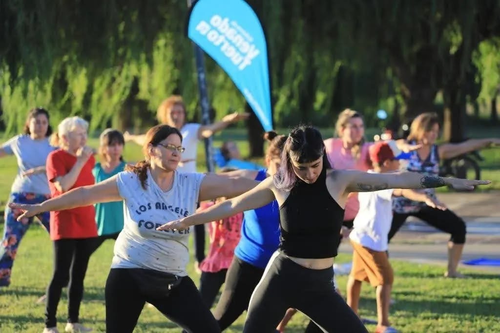 Actividades por el Día Internacional del Yoga en el Club Talleres