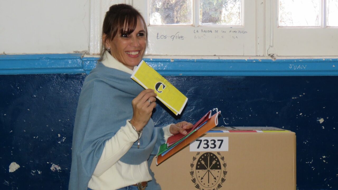 Janina Ferreyra: “Es un día para disfrutar, para ejercer el derecho al voto”