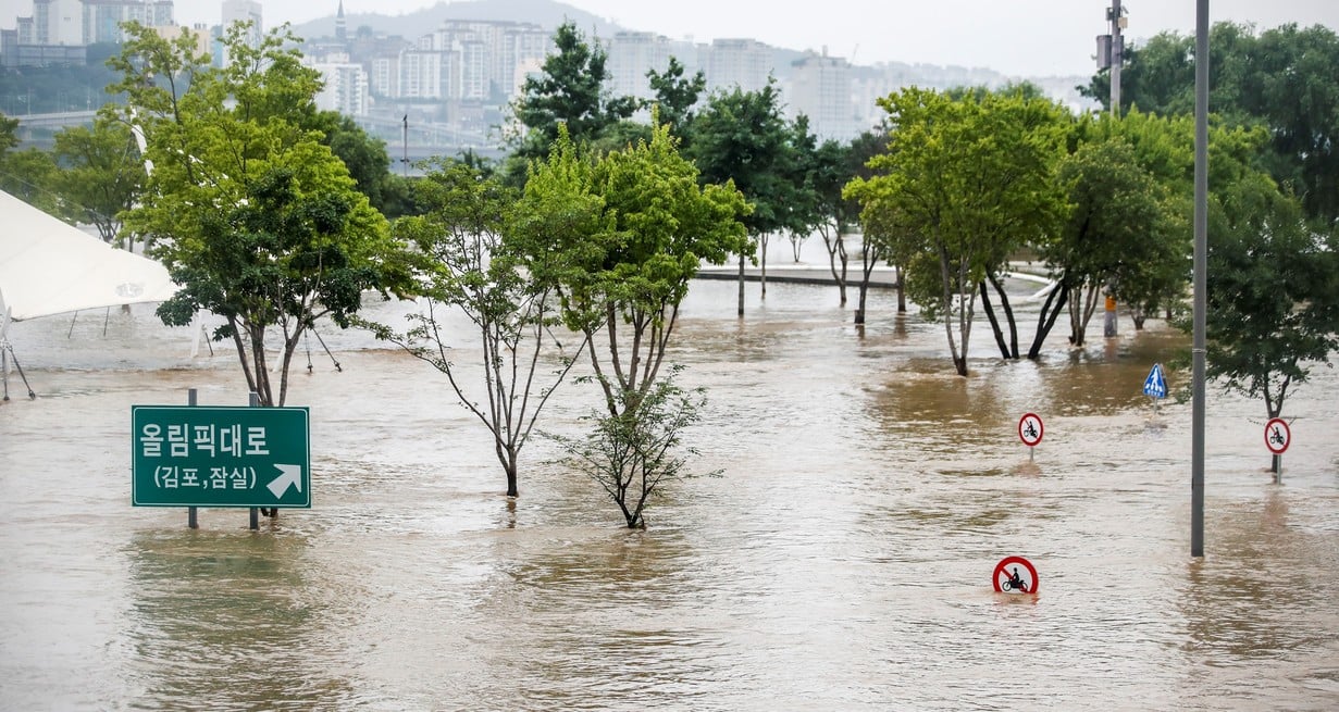 Sube a 37 la cifra de muertos por inundaciones en Corea del Sur
