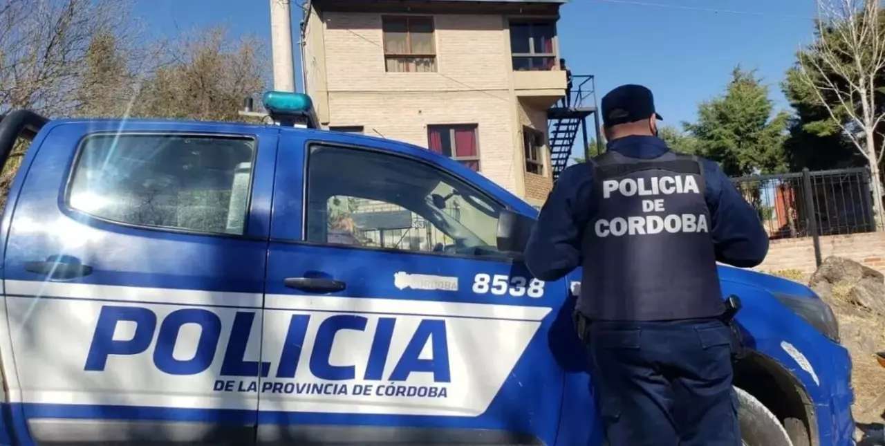 Hallaron muertos a una mujer y a su hijo en Córdoba: creen que lo mató y luego se quitó la vida