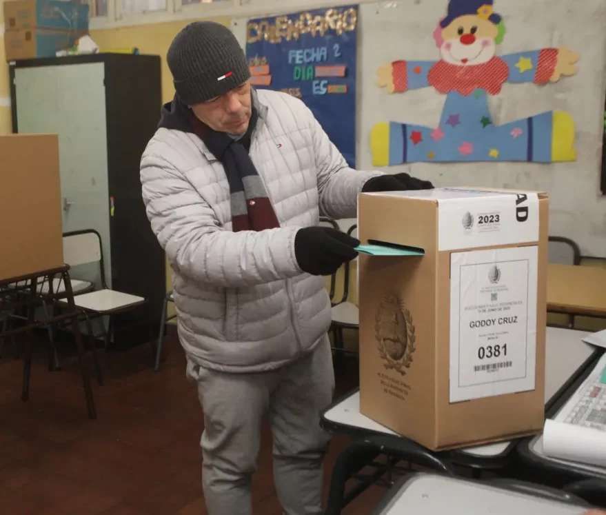 A votar con guantes: continuará el frío en la región durante el fin de semana