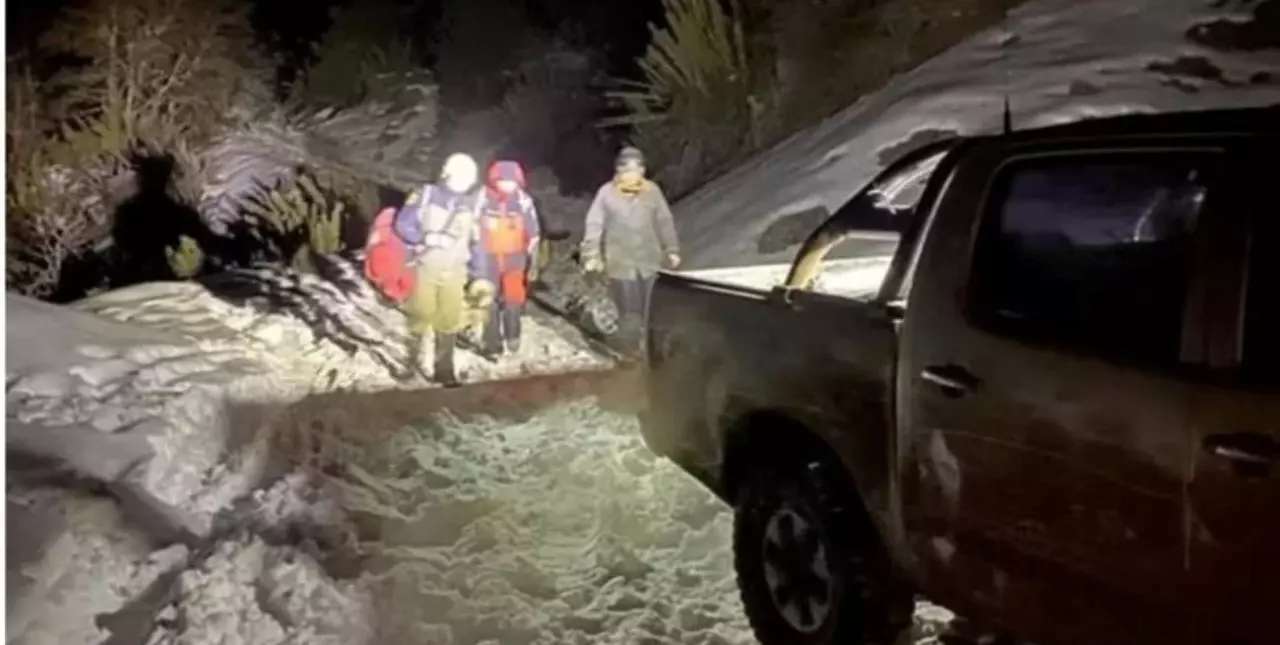 Rescatan a un turista en el cerro Chapelco y podrían cobrarle el operativo