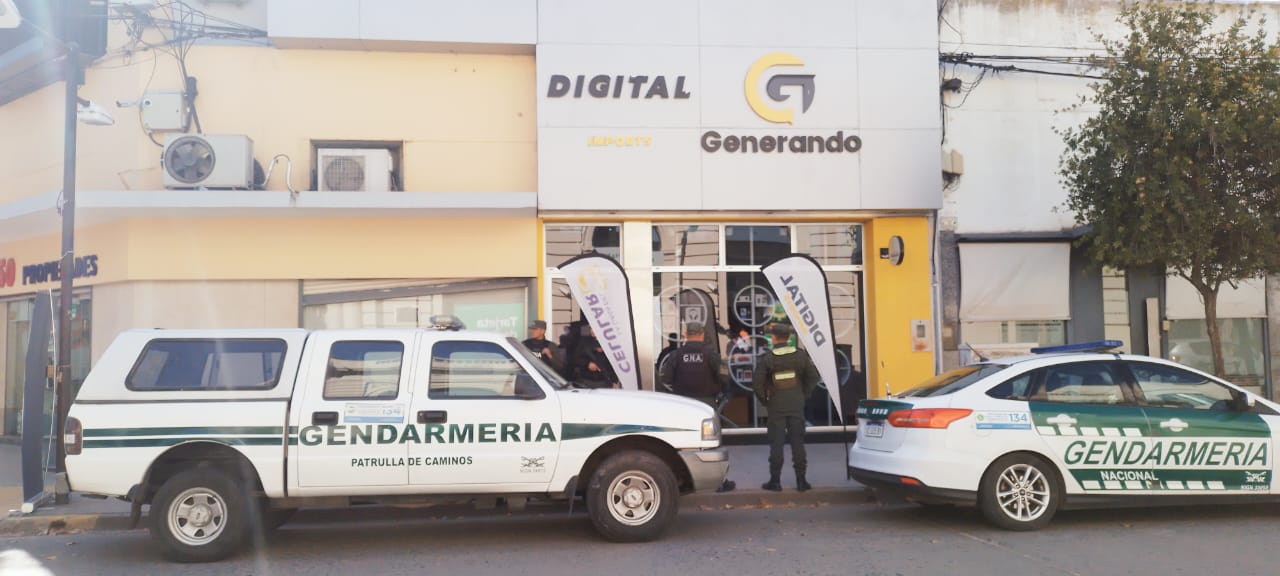 Contrabando de celulares: Gendarmería realizó allanamientos en Venado y la región