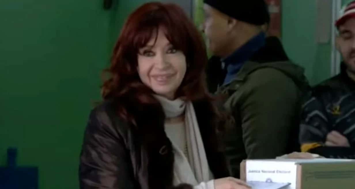 Votó Cristina Kirchner en Río Gallegos: "Es un día de muchas emociones"
