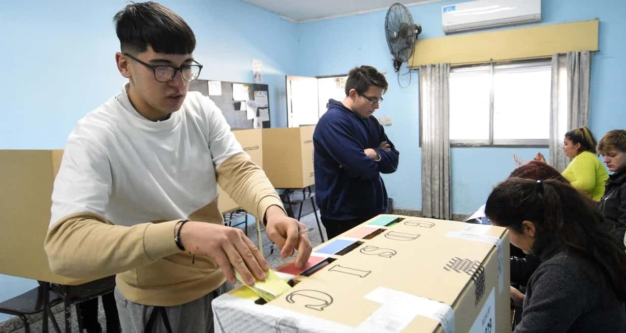 El debut del Voto Joven en Santa Fe cosechó un 40% de participación