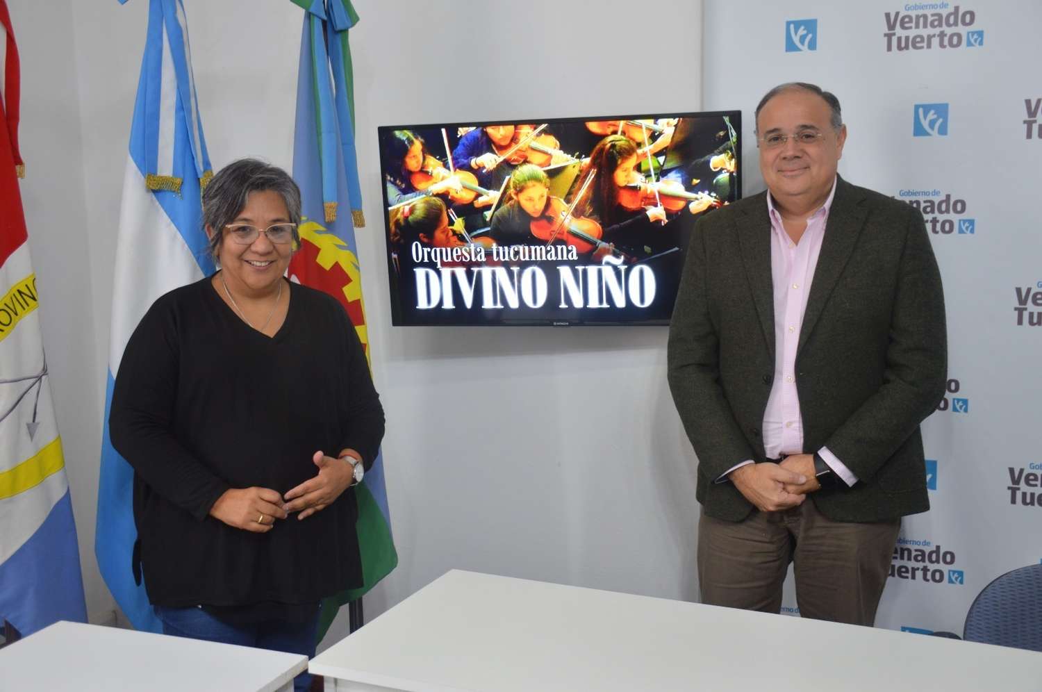 Miriam Carabajal y Darío Borello, durante el anuncio.