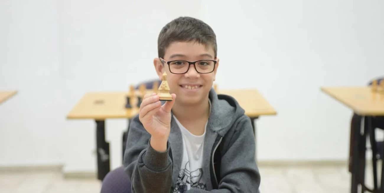 Faustino Oro, el ajedrecista argentino de 9 años que superó el récord de Fischer y Kasparov