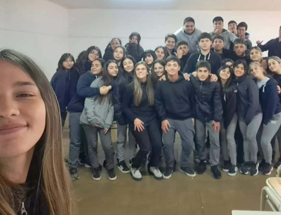 María Teresa: consolidando enlaces con estudiantes secundarios