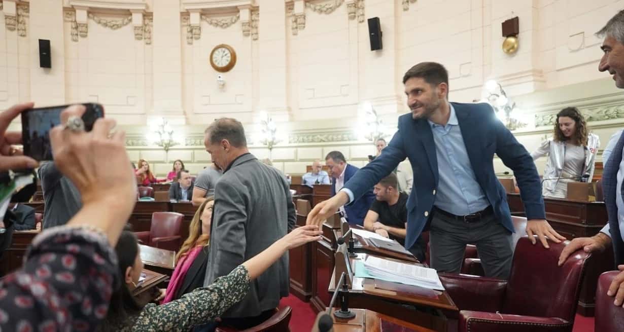 El gobernador electo, Maximiliano Pullaro, participó ayer de la sesión de la Cámara que integra y fue saludado por todo el arco político. Foto: Cámara de Diputados