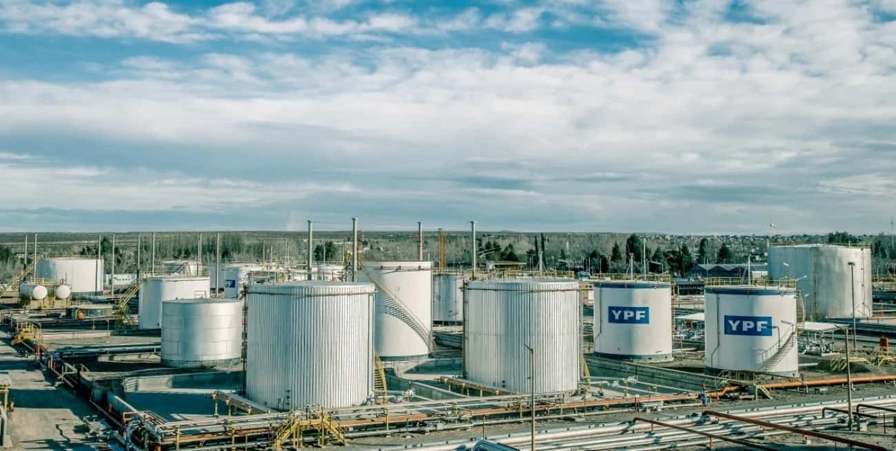 Refinerías argentinas reponen cupos para la venta de gasoil al mercado nacional