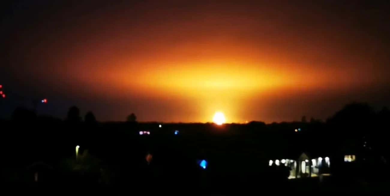 Video: una impactante bola de fuego iluminó Oxford tras una explosión