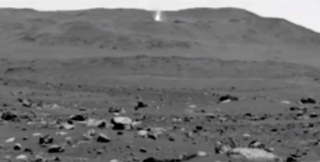 Video: el róver Perseverance captó un imponente "demonio de polvo" en Marte
