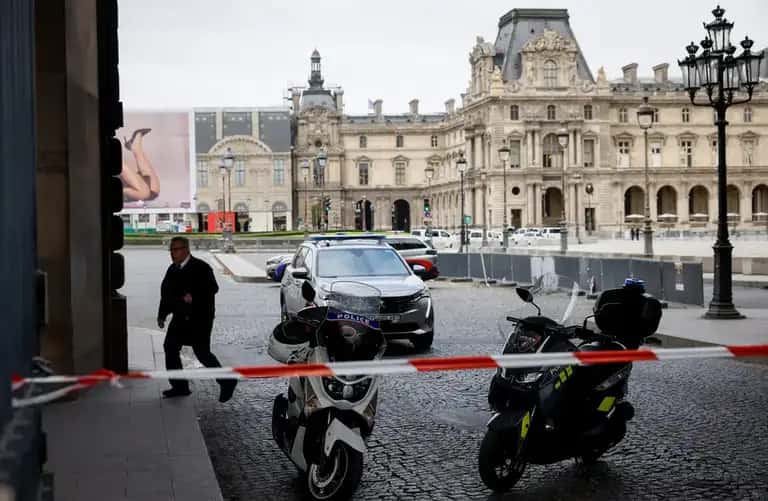 Francia: por una amenaza de bomba, también fue evacuado el palacio de Versalles