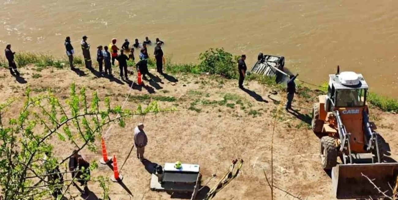 Hallaron el cuerpo del hombre que cayó con su auto al río Paraná