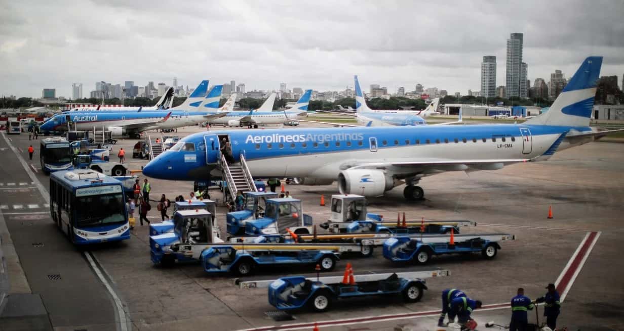 Córdoba: por un desperfecto mecánico, un avión de Aerolíneas Argentinas debió aterrizar de emergencia