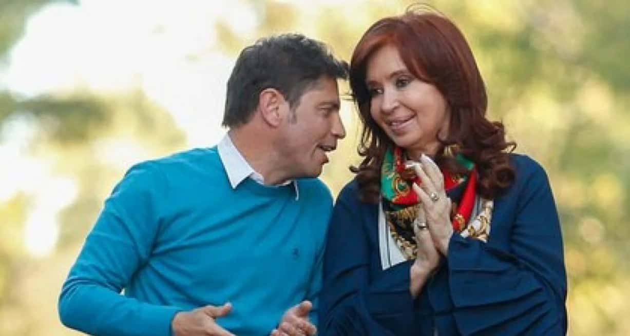Axel Kicillof, delfín irrenunciable y "niño mimado" de Cristina Fernández de Kirchner. El kirchnerismo mantiene su piedra de anclaje en la provincia de Buenos Aires.
