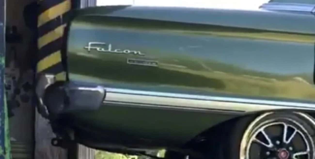 Un comisario posteó un video de un Falcon verde: "Que se agarren los chorros"