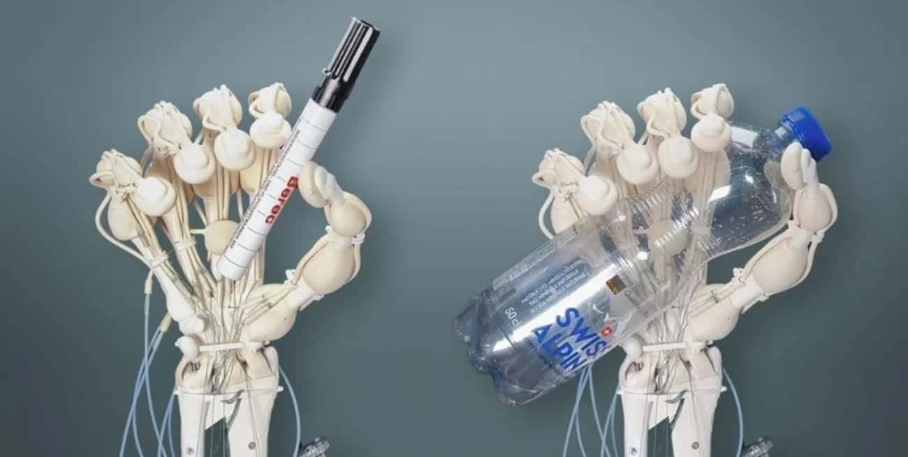Crearon la primera mano robot con "huesos, ligamentos y tendones"