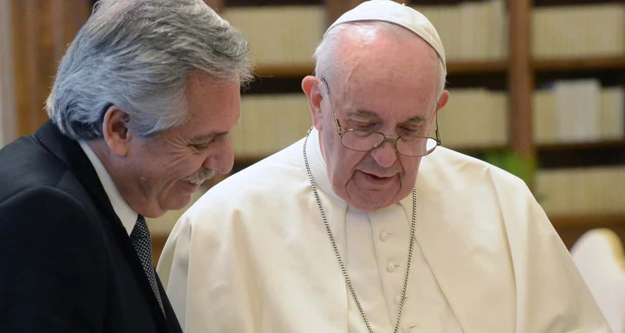 Otros tiempos. Apenas arrancaba el año 2020 cuando se produjo este encuentro en Roma entre los dos argentinos: Francisco y Fernández.