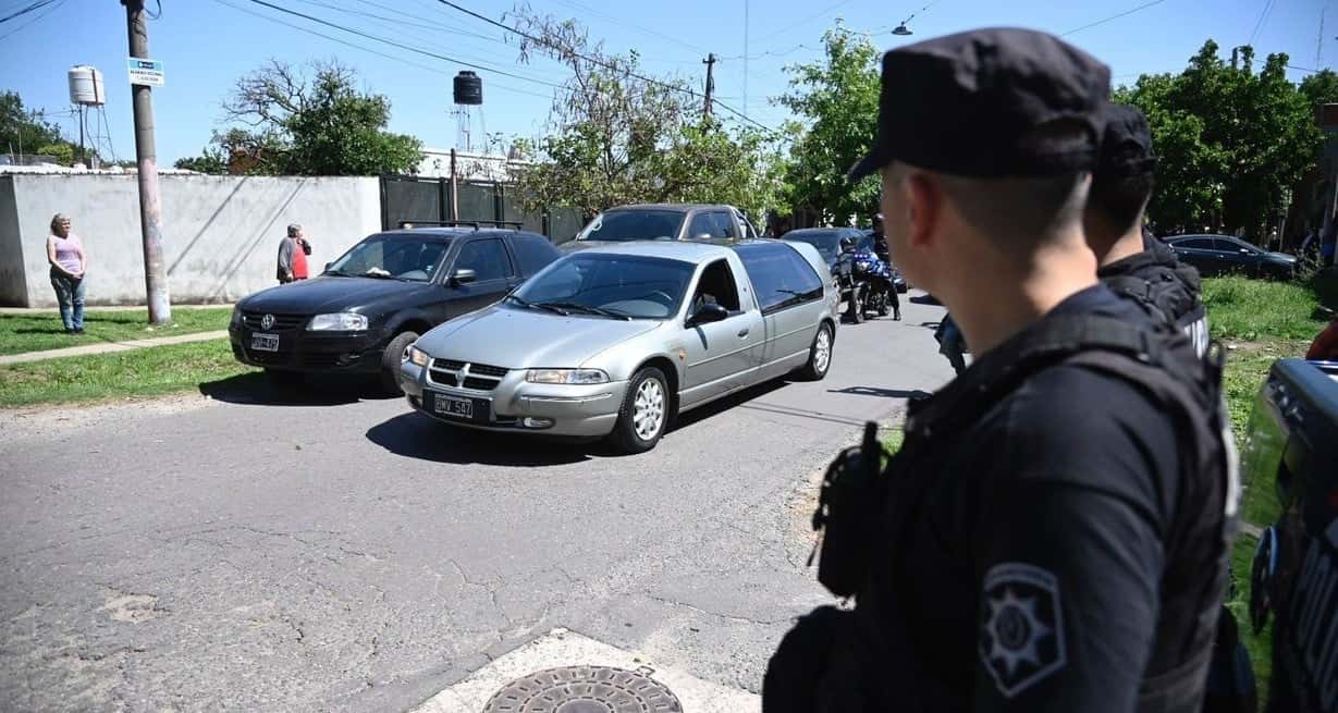Detuvieron a dos personas por el crimen del policía de Rosario