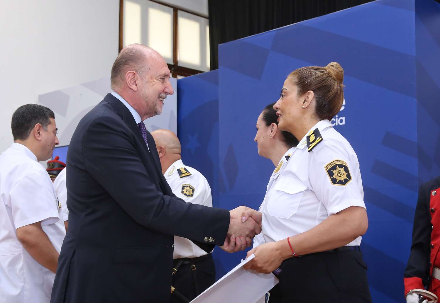 Perotti participó del reconocimiento a los nuevos directores generales de la policía