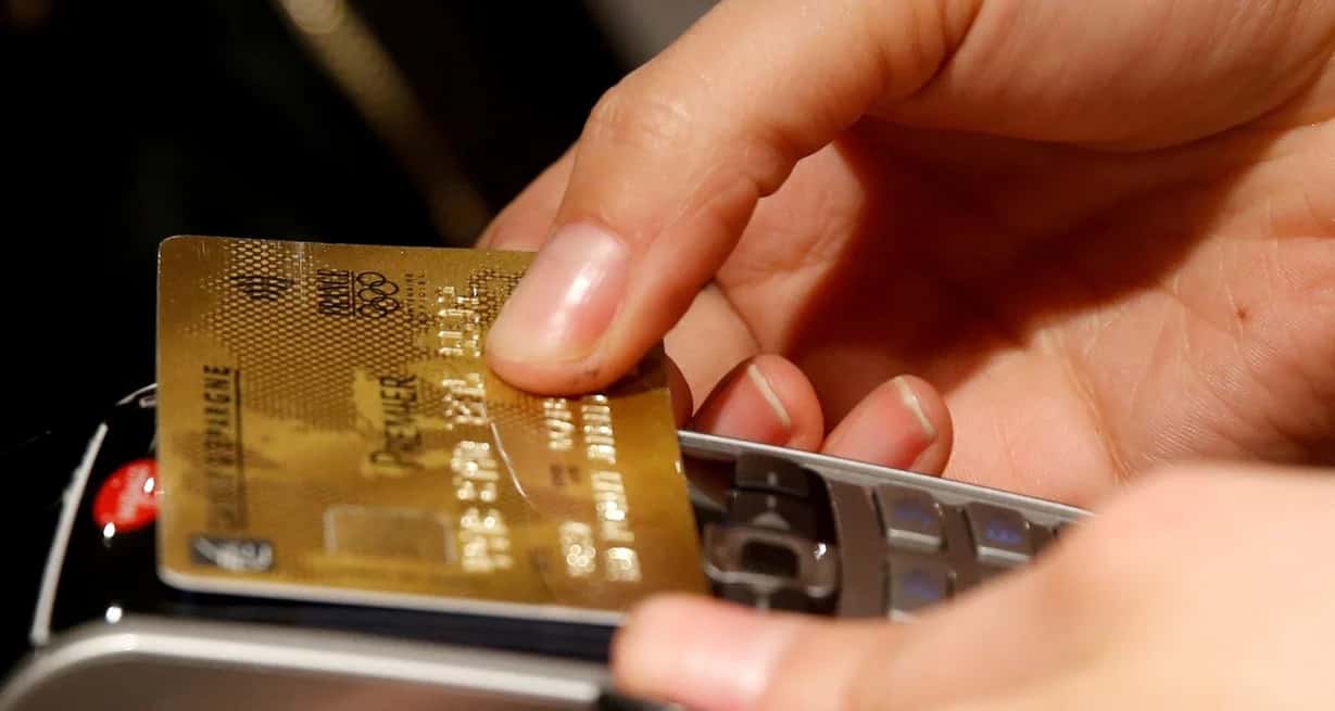 cambios en el sistema de tarjetas de crédito.