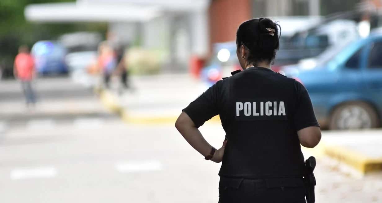 Los policías santafesinos no podrán tomarse licencia durante los próximos 90 días
