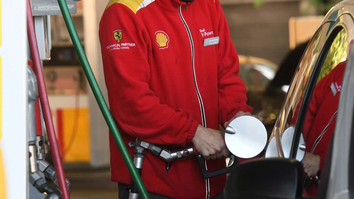 Shell aumentó un 15% promedio el precio de sus combustibles