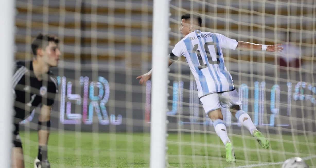 Thiago Almada abrió el marcador en el primer tiempo. Crédito: @Argentina