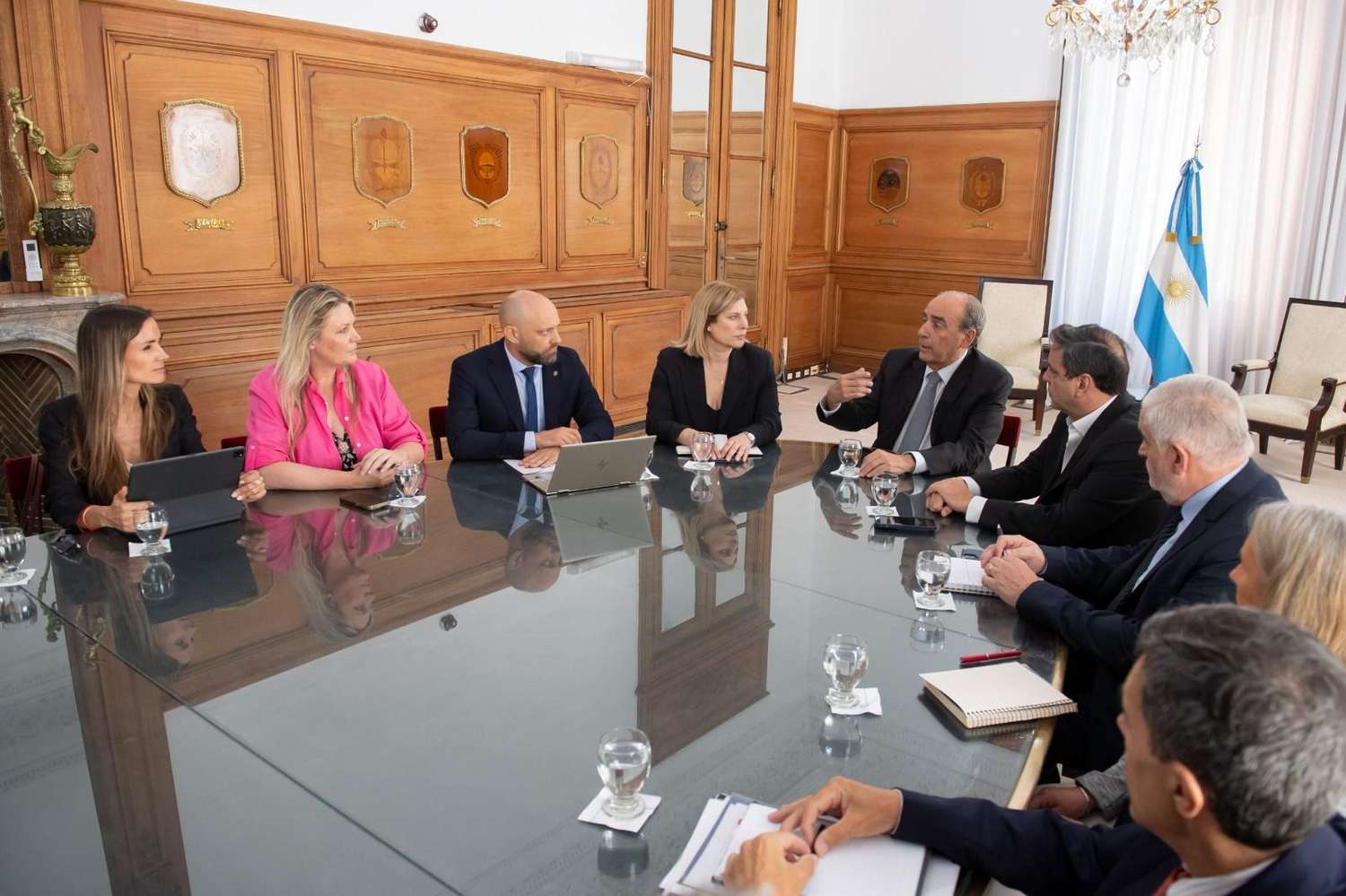Gisela Scaglia y Gustavo Puccini representaron a Santa Fe en la reunión con el ministro Guillermo Francos.
