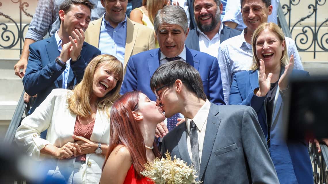 “Casate con tu ciudad como testigo”: comienzan los matrimonios civiles en espacios públicos