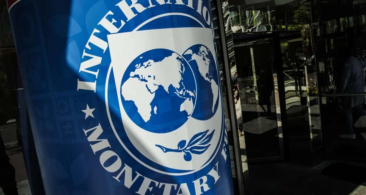 El FMI pide "consenso político" para aprobar la ley ómnibus