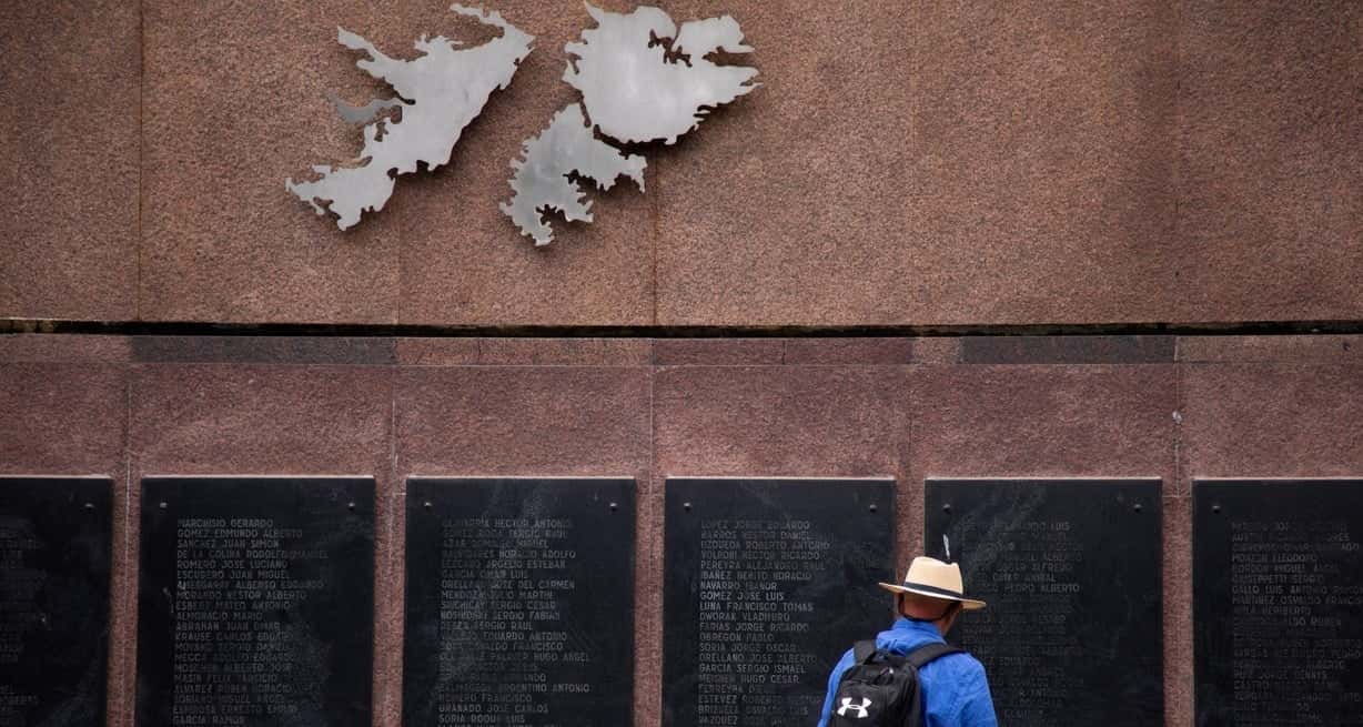 Argentina reafirmó el miércoles sus derechos de soberanía sobre las Islas Malvinas, al cumplirse 191 años de "ocupación ilegítima" del Reino Unido. Foto: Monumento a los Caídos en Malvinas, 3 de enero de 2024. Xinhua.