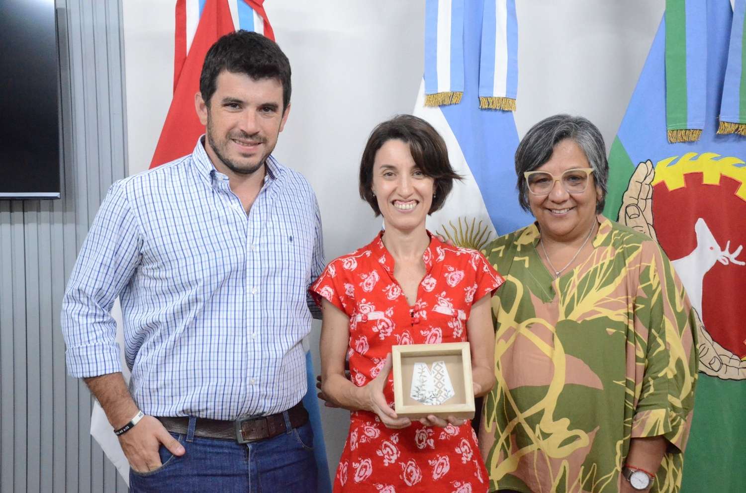 El intendente recibió a Luciana Rubio, representante de la ciudad en Cosquín 2024