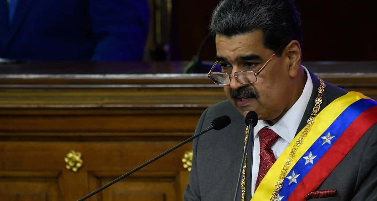 Maduro afirmó que la producción petrolera alcanzó su nivel más bajo en 2020 con 339.000 barriles diarios frente a los 2.5 millones que se producían en enero de 2015. Foto: archivo Reuters