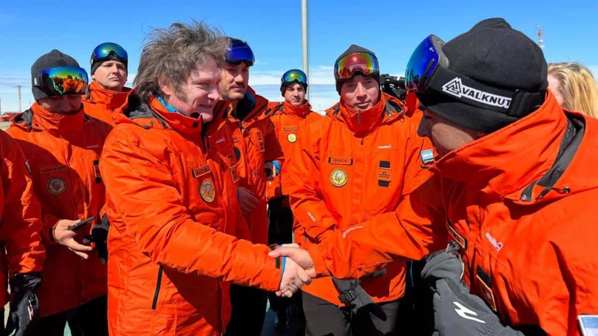 El presidente Milei llegó a la base Marambio en la Antártida