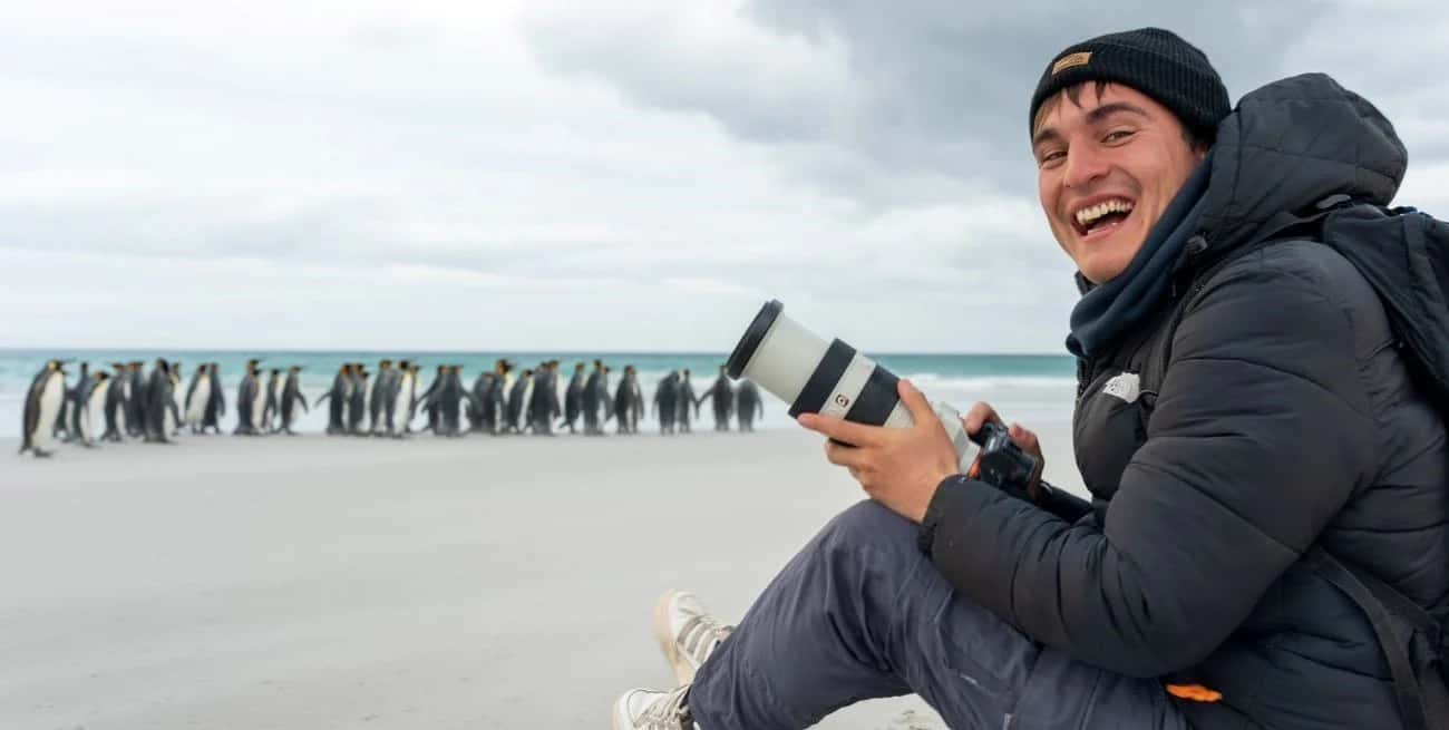 En Malvinas, Nicolás Marin realizó un estudio sobre la población de pingüinos.