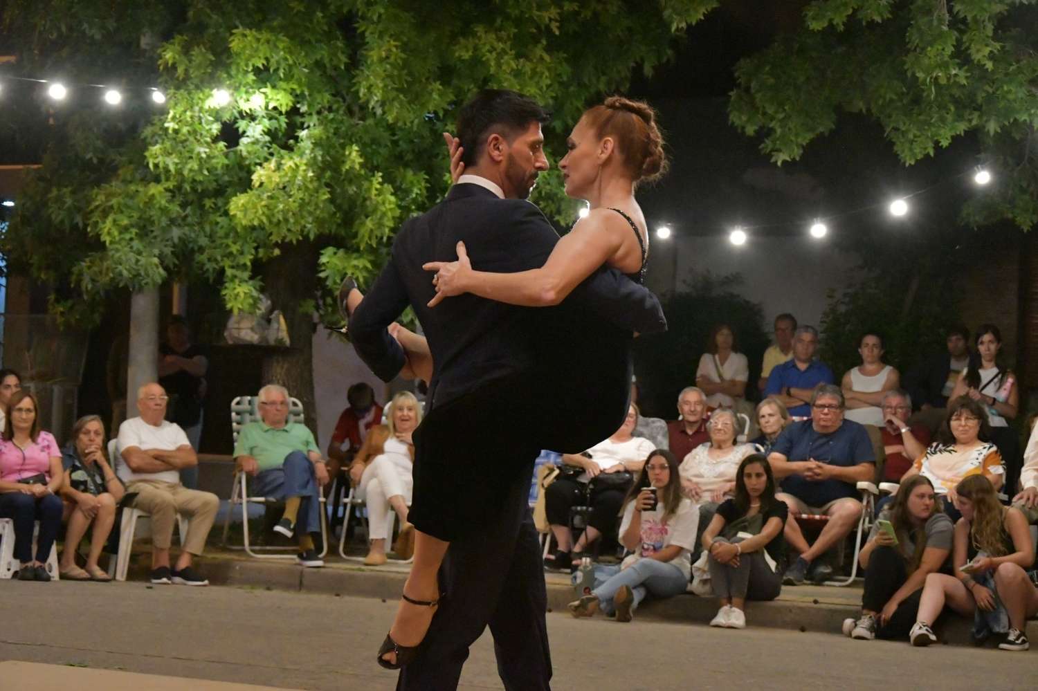 Susana Bosio y Lucas Cerdá en una exquisita demostración de baile.