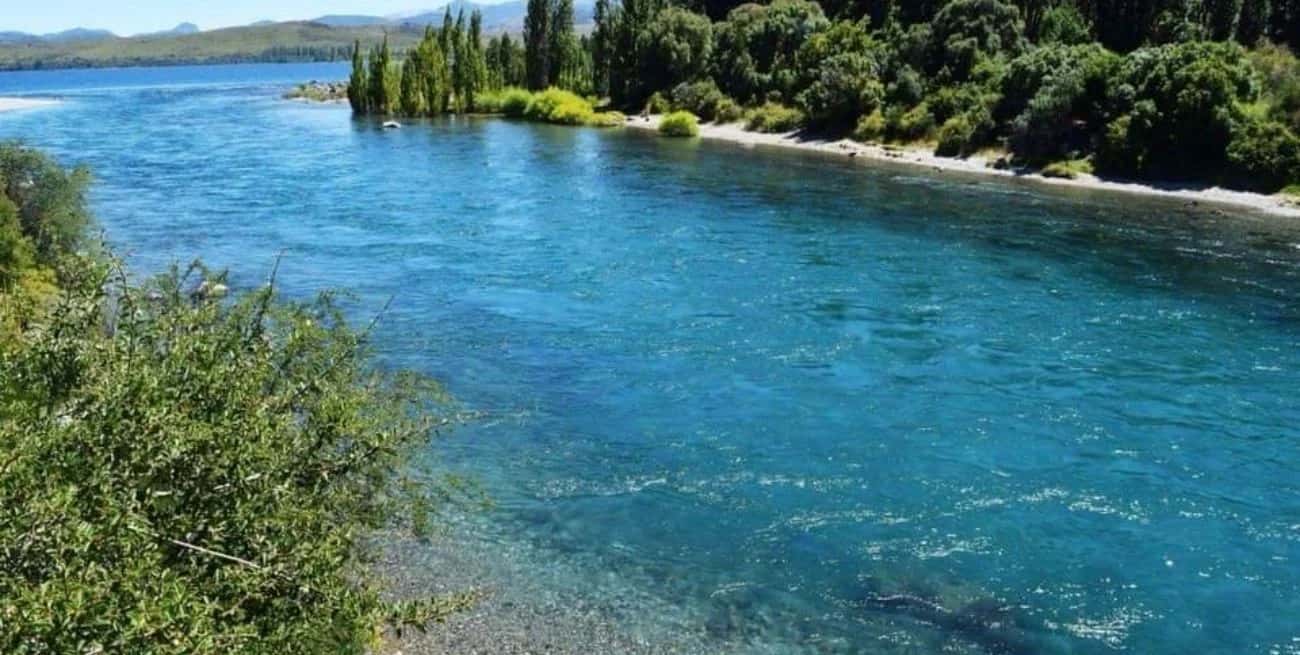 Tragedia en el río Limay: joven pierde la vida tras nadar en área no autorizada