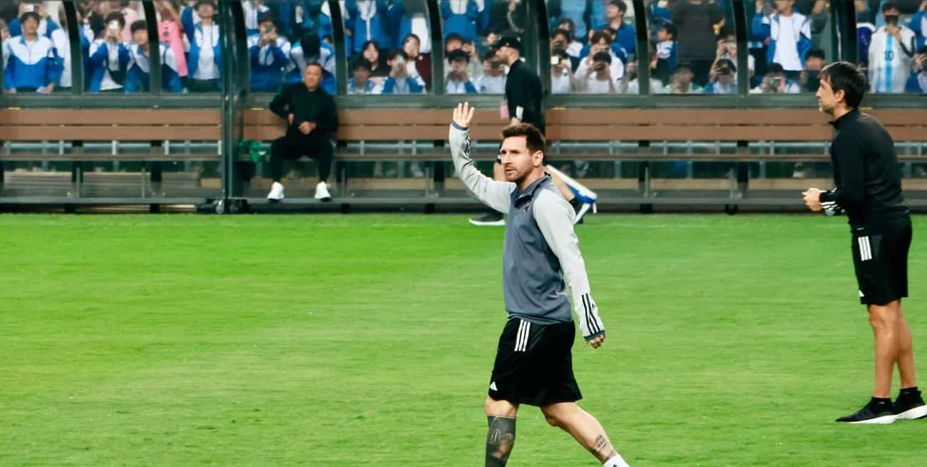 Messi viral: locura en Hong Kong por ver al 10 en una práctica