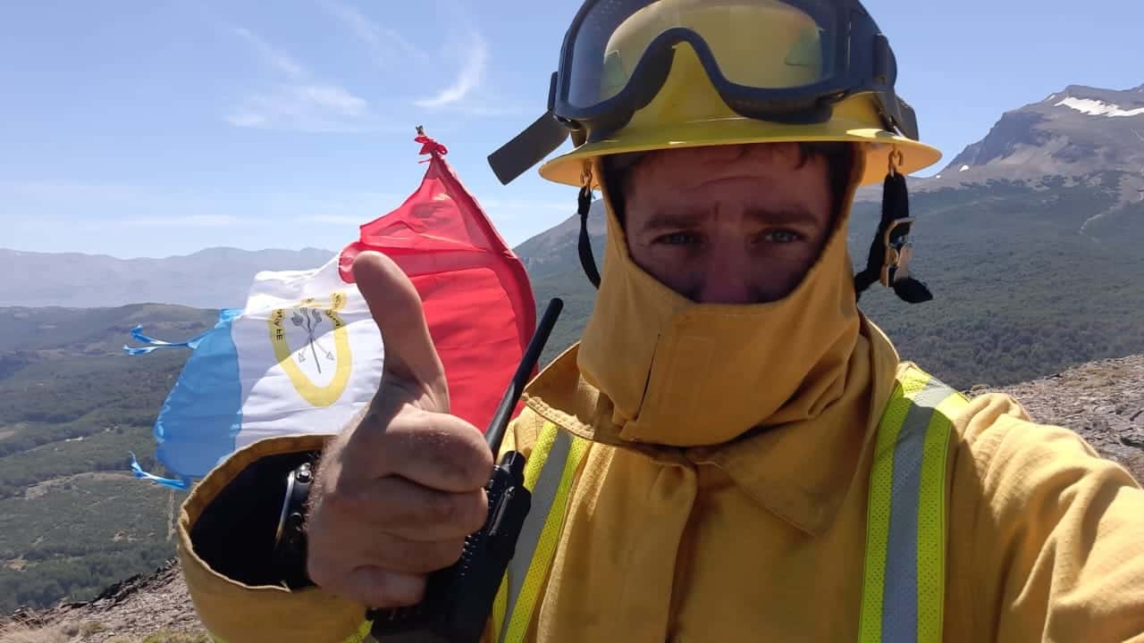 Bombero venadense en rol clave para lograr controlar los incendios en Chubut