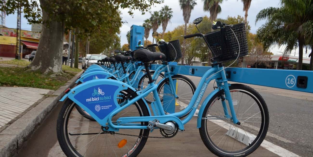 Rosario: sin colectivos ni taxis, las bicicletas públicas son una opción