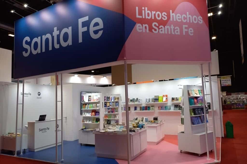 Convocan a autores, autoras y sellos editoriales de todo el territorio santafesino a participar con sus producciones en el stand de la provincia de Santa Fe.