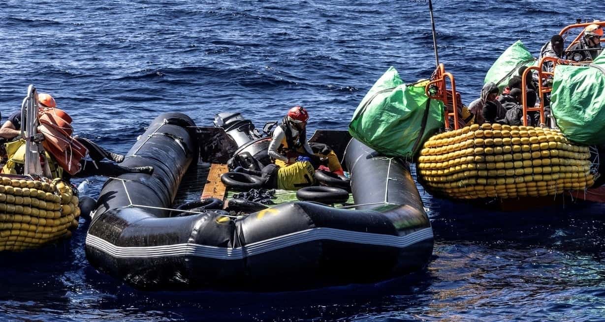 Fotos: SOS Mediterranee vía Reuters